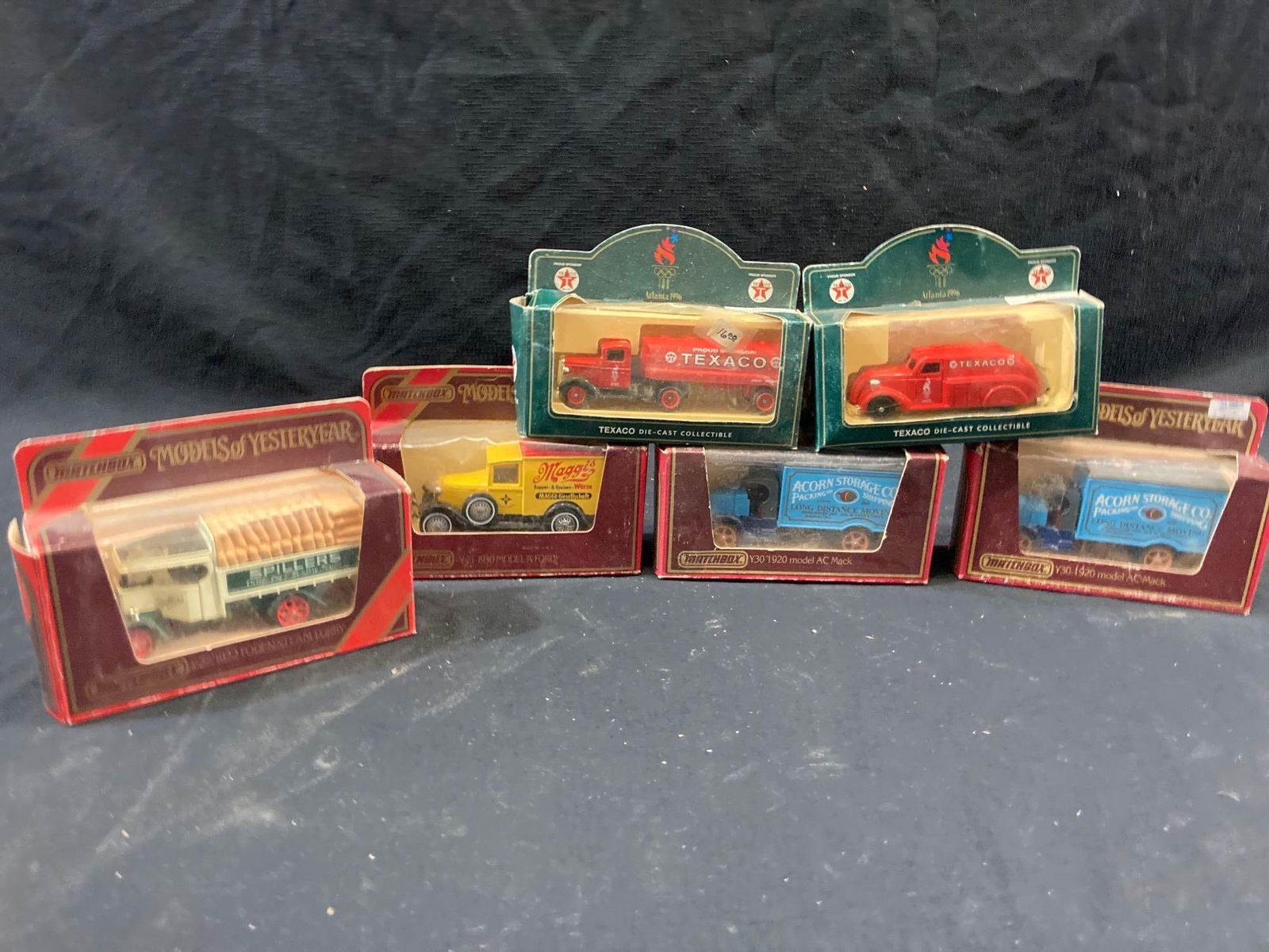 MATCHBOX & DIECAST MODEL CARS: 6 CARS, MOST ARE APPROX 3 INCHES LONG