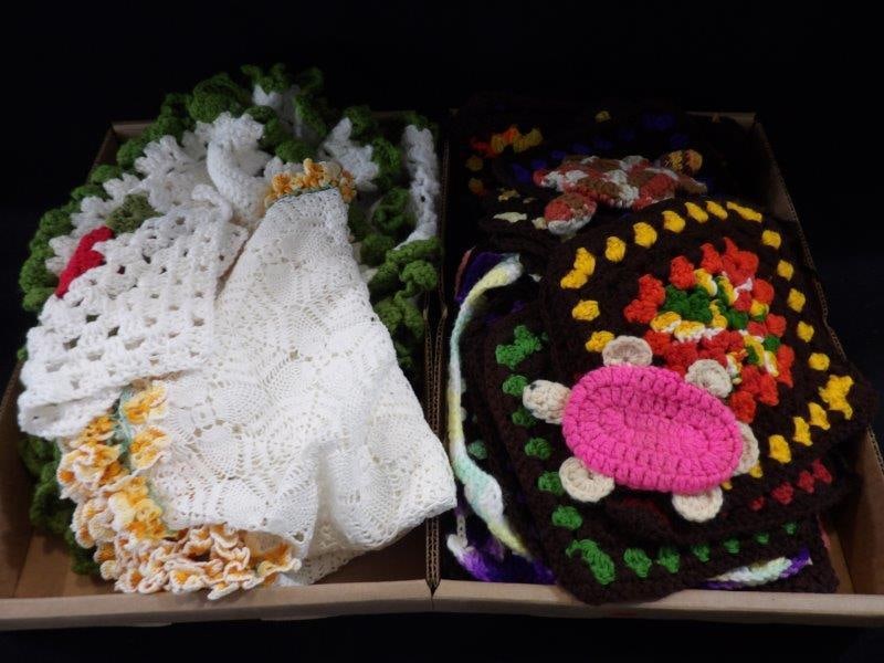 CROCHETED DOILIES & HOT PADS: LARGE VARIETY OF COLORS AND SIZES