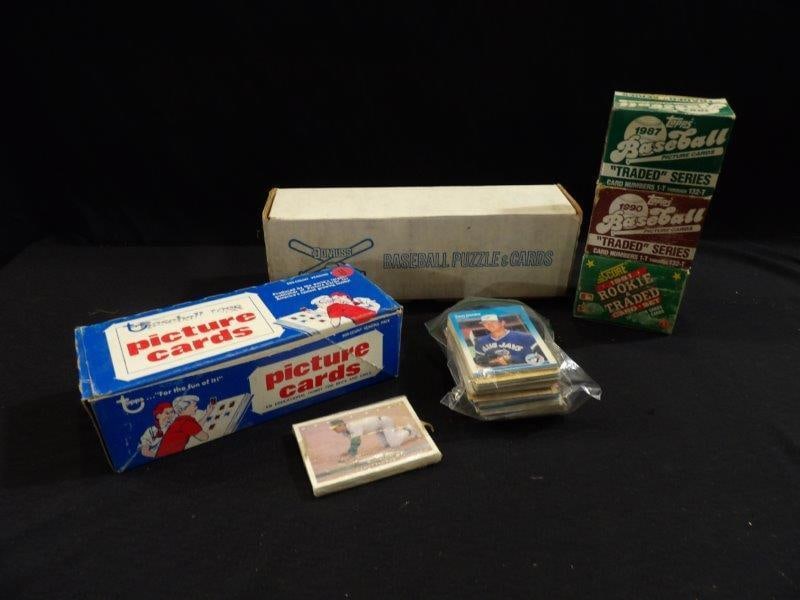 TOPPS, DONRUSS, & SCORE BASEBALL CARDS (1 of 3)