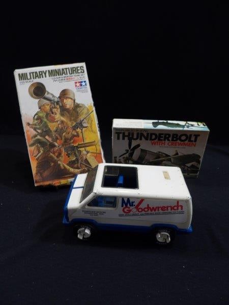 TONKA GOODRICH VAN & MILITARY MINIATURE MODELS: REPUBLIC P 470 THUNDERBOLT WITH CREWMEN, AND 1/35TH SCALE MILITAY MINIATURES. NEVER OPENED