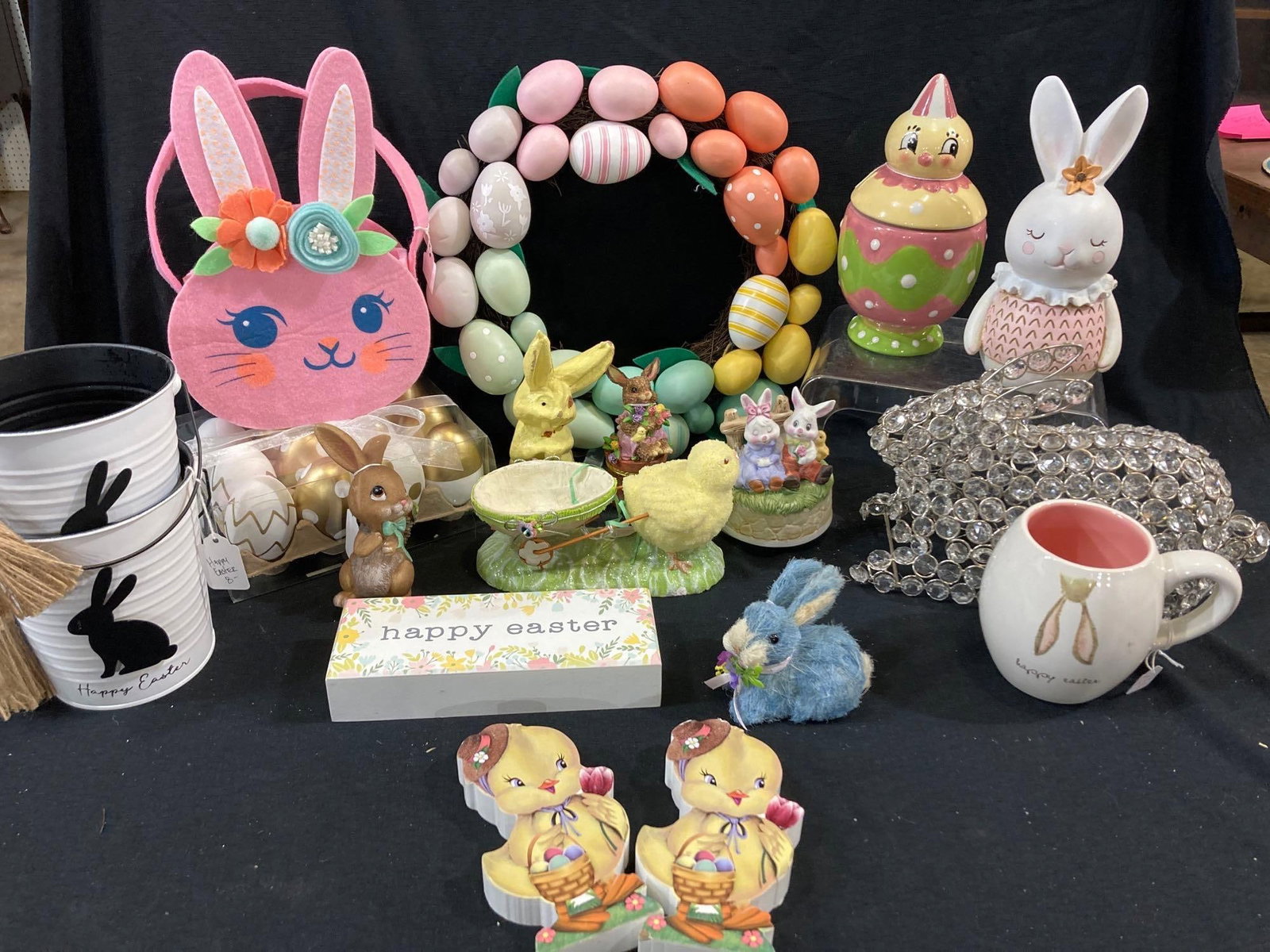 EASTER LOADED BOX: EGG WREATH, CERAMIC FIGURES AND CHICK CANDY DISH, RABBITS, MUGS AND MORE