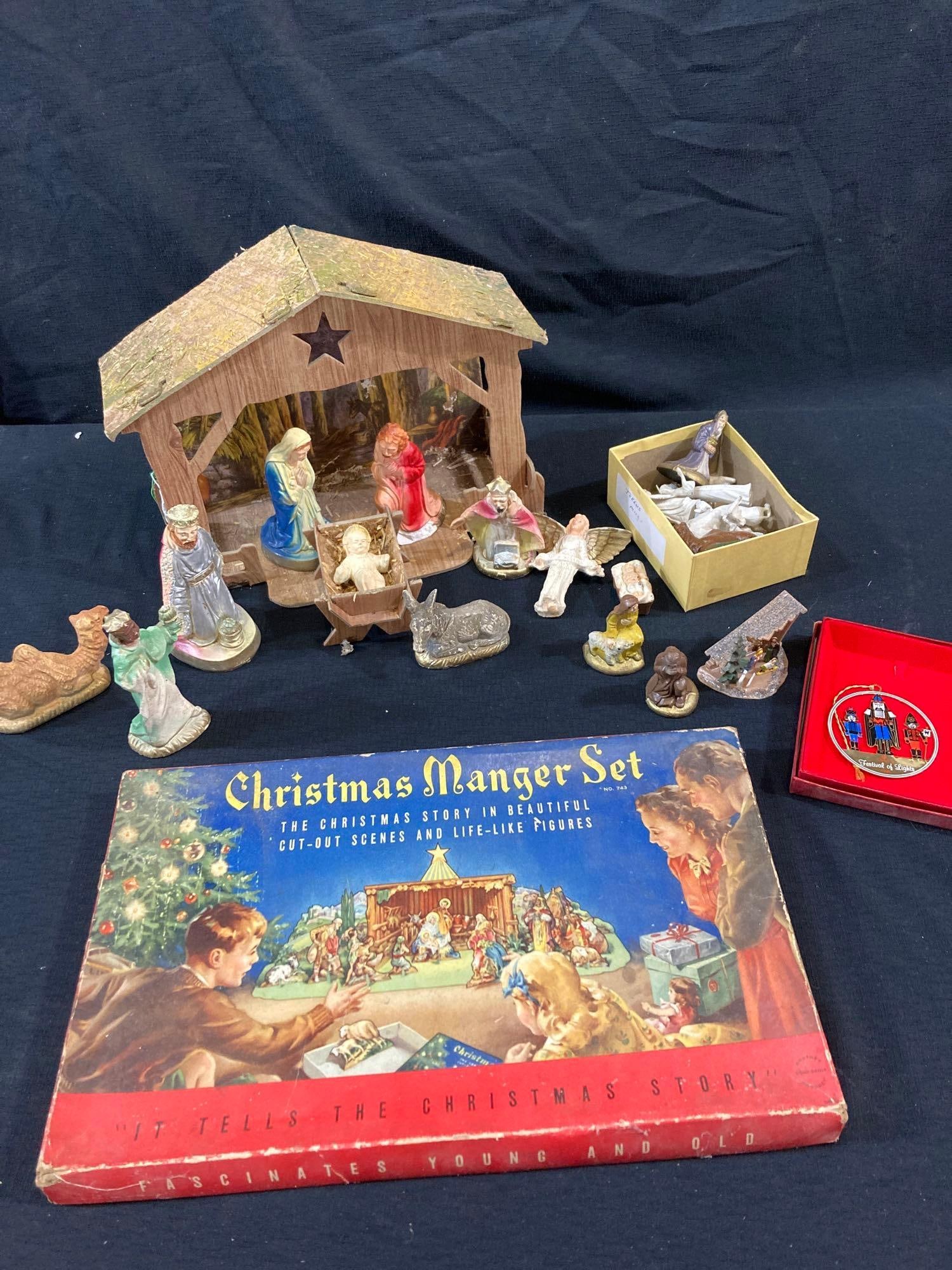 CHRISTMAS NATIVITY SCENE (1 of 8)