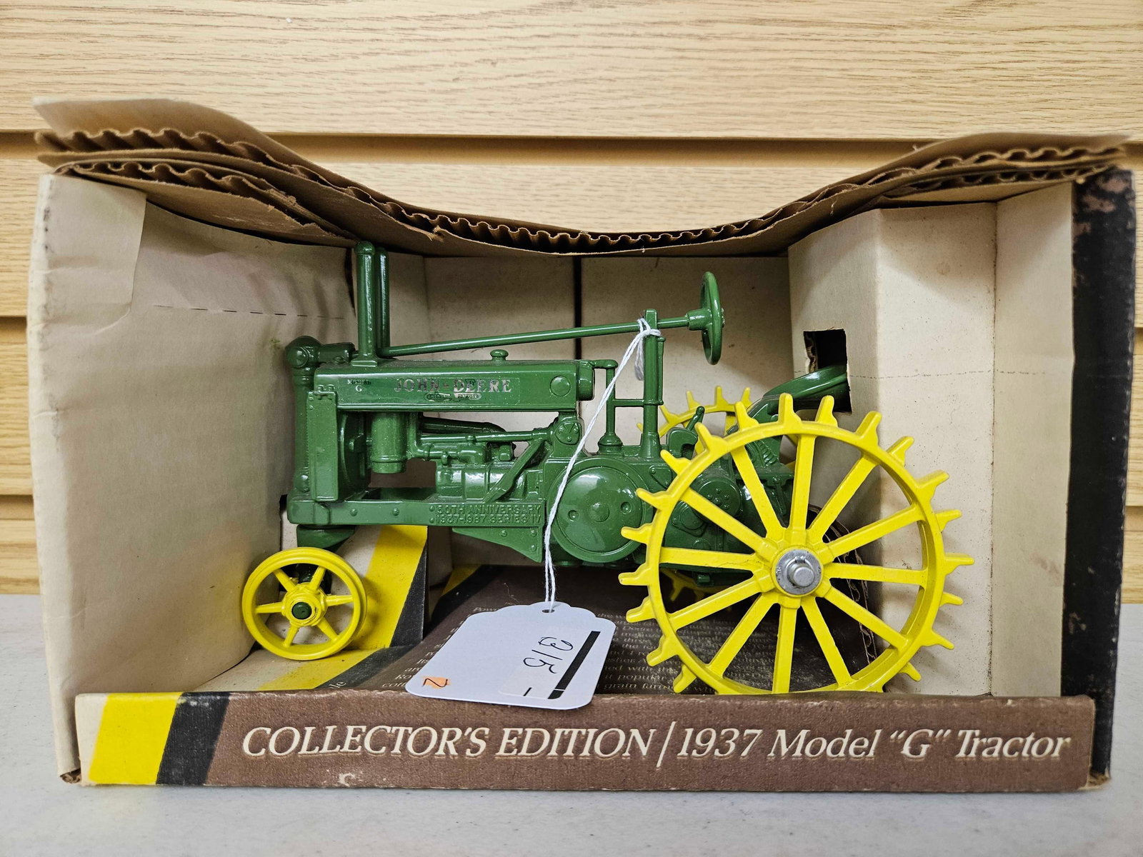 John Deere 1937 Model G 50th Anniversary Series IV Tractor (1 of 5)