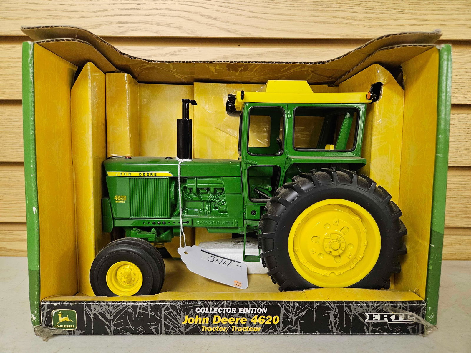 John  Deere 4620 Collector Edition Tractor (1 of 5)