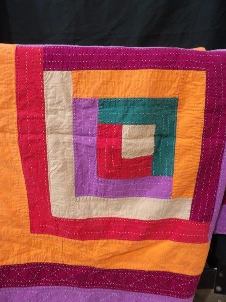 EARLY HAND STITCHED COLORFUL QUILT (1 of 7)