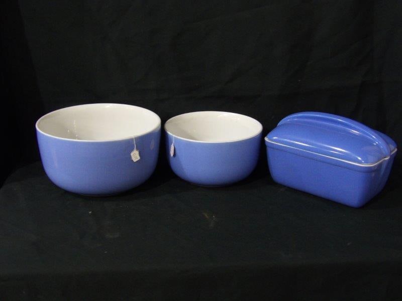 BLUE STONEWARE MIXING BOWLS AND BREAD PAN (1 of 4)