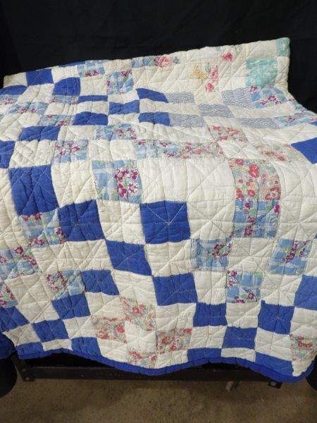 BLUE AND WHITE PATCHWORK QUILT (1 of 7)