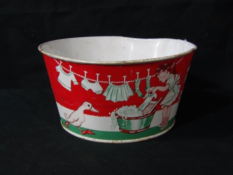 1964 WOLVERINE CHILDS TIN LITHO WAS TUB: GREAT GRAPHICS. 7 X 3.5