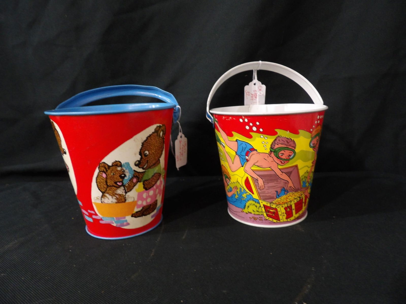 OHIO ART SAND PAILS (1 of 4)