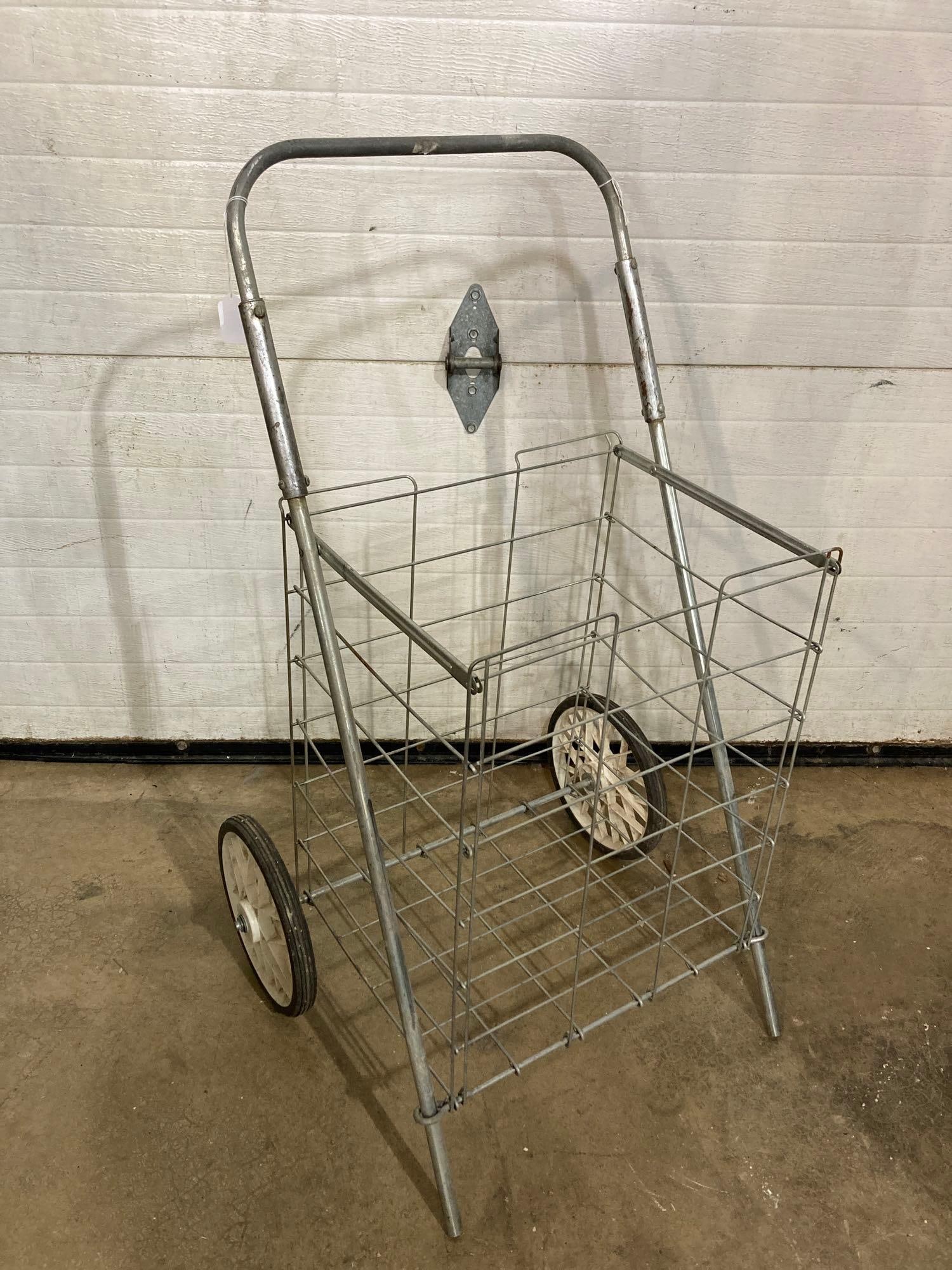 ON THE GO FOLDING CART (1 of 3)