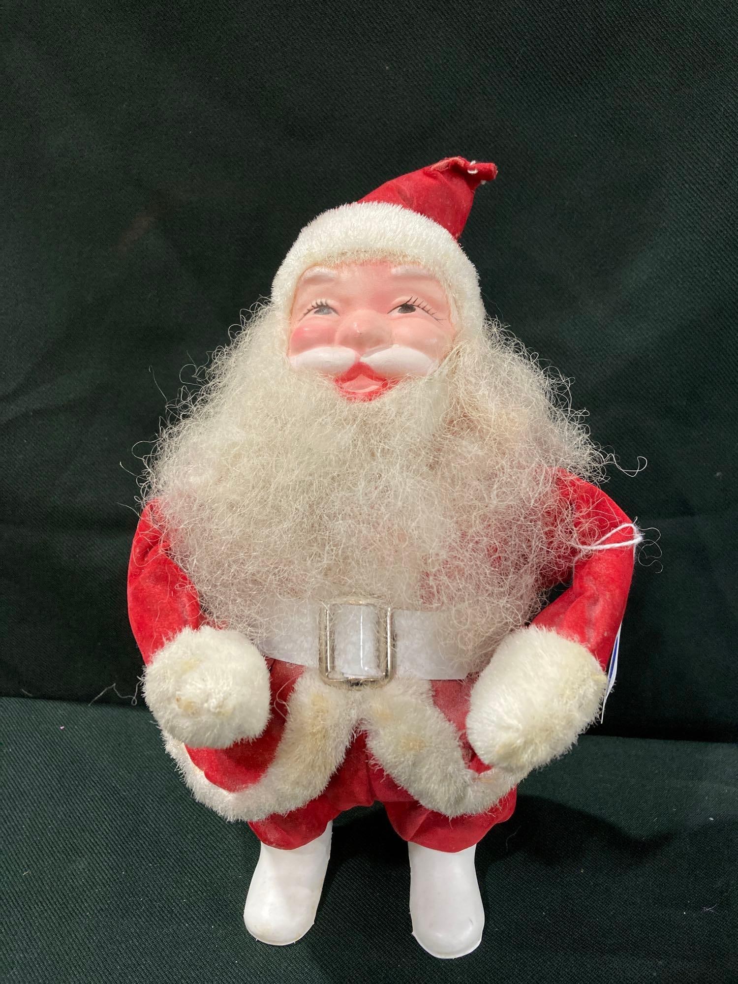 VINTAGE PLASTIC SANTA DOLL (1 of 3)
