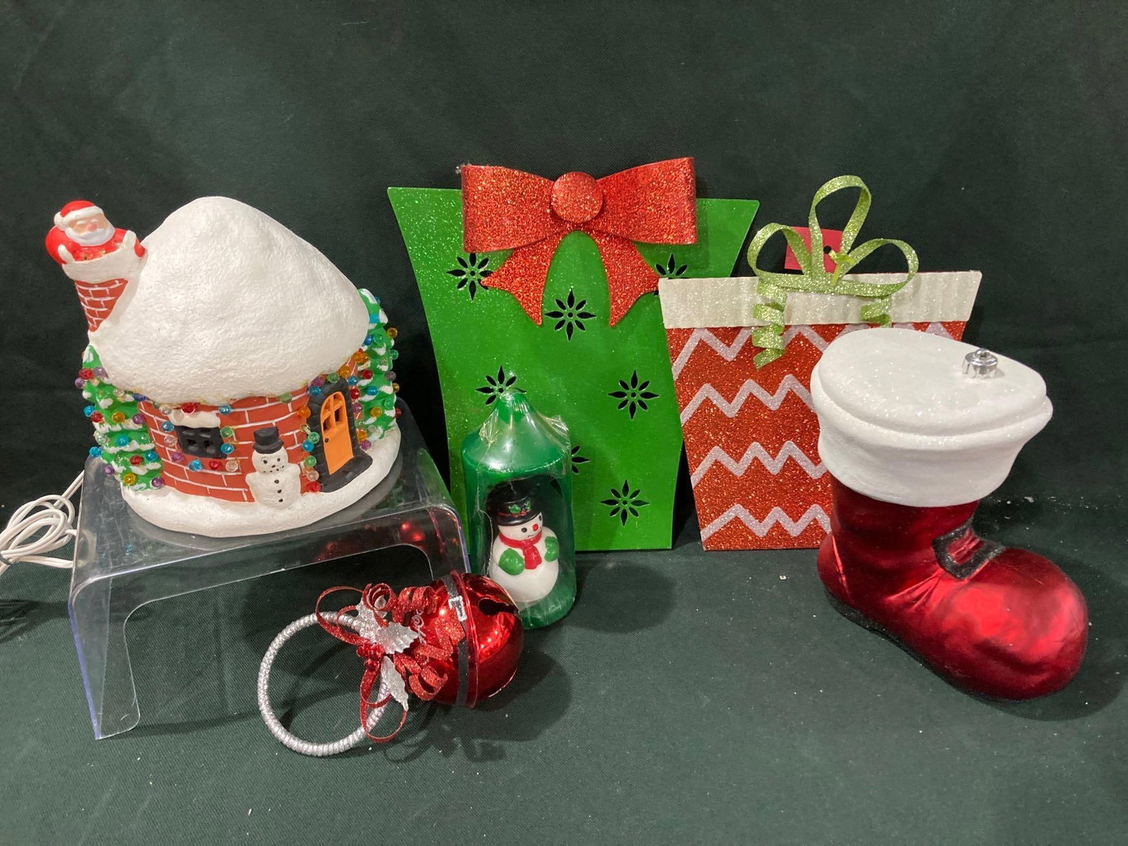 TIN CHRISTMAS DECORATIONS & LIGHTED SANTA HOUSE: CERAMIC SANTA HOUSE WORKS