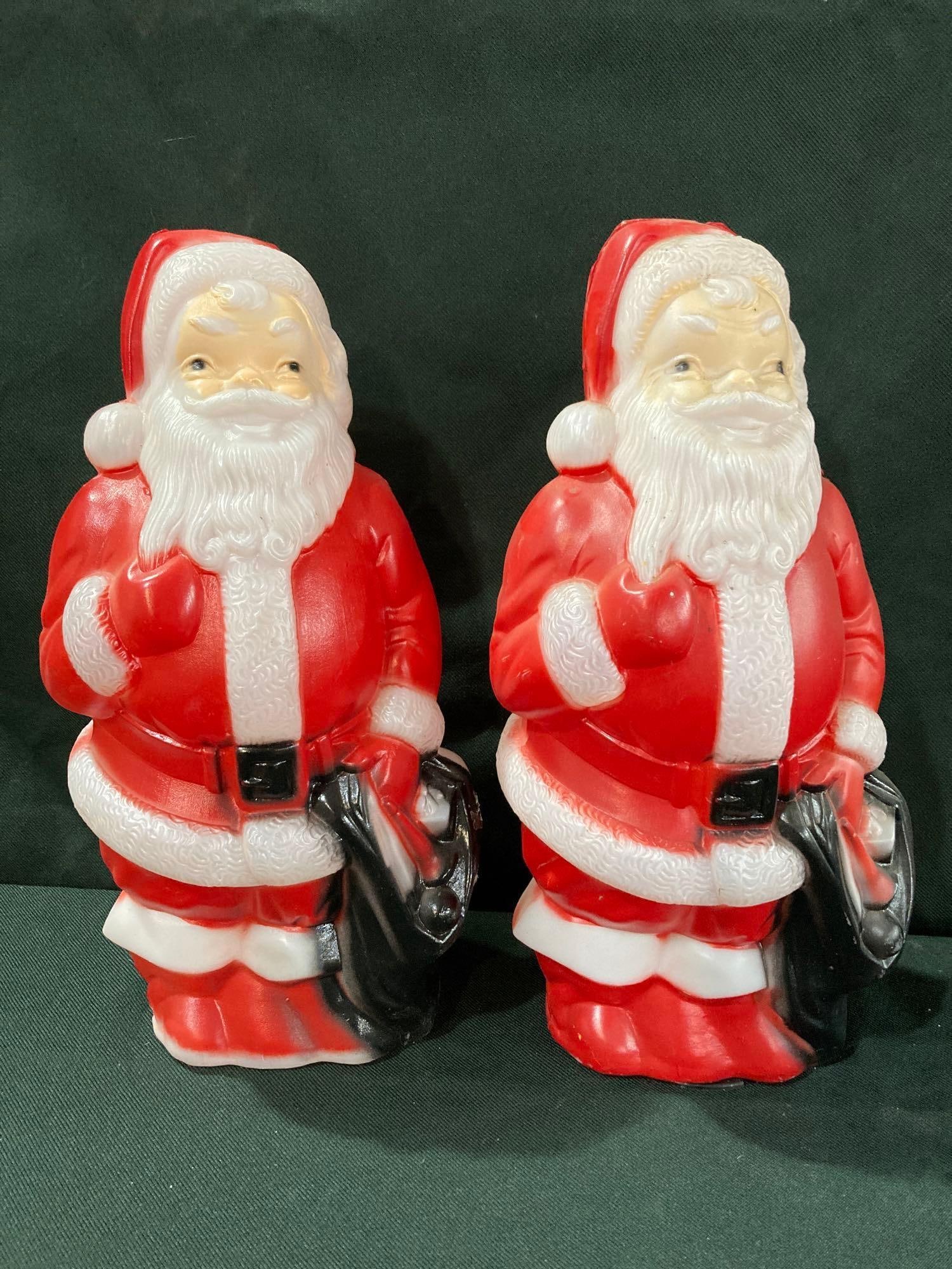 PAIR OF EMPIRE SANTA BLOW MOLDS (1 of 3)
