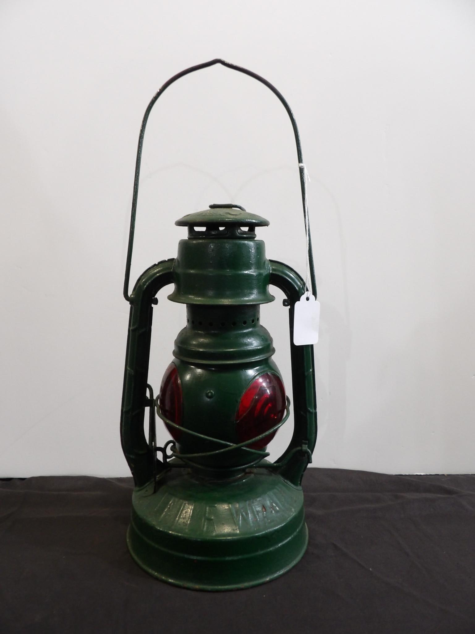 DIETZ LITTLE WIZARD LANTERN (1 of 7)