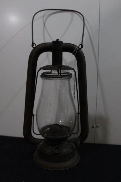 OLD BRASS DIETZ LANTERN (1 of 3)