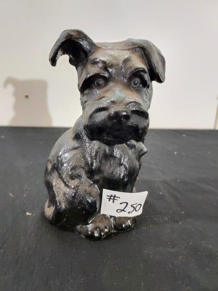 CAST ALUMINUM SMALL SCOTTISH TERRIER DOG: .