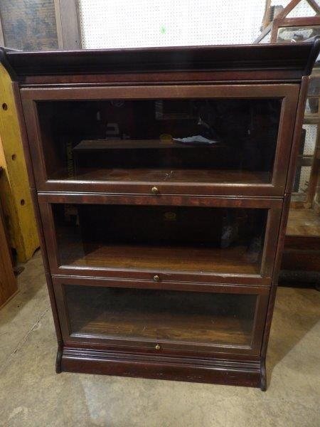 Gunn Furniture Co. 3-stack Lawyers Bookcase  (1 of 8)