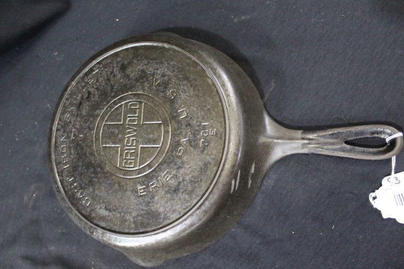 Griswold #7 cast iron skillet  (1 of 3)