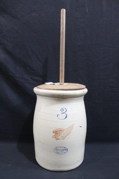 Red Wing 3-gal stoneware churn  (1 of 7)