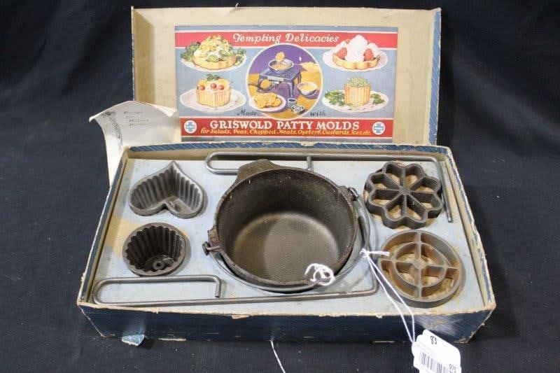 Griswold Patty Mold set in original box  (1 of 3)