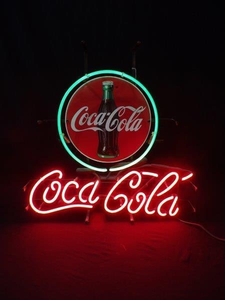 Coca-Cola neon sign  (1 of 7)