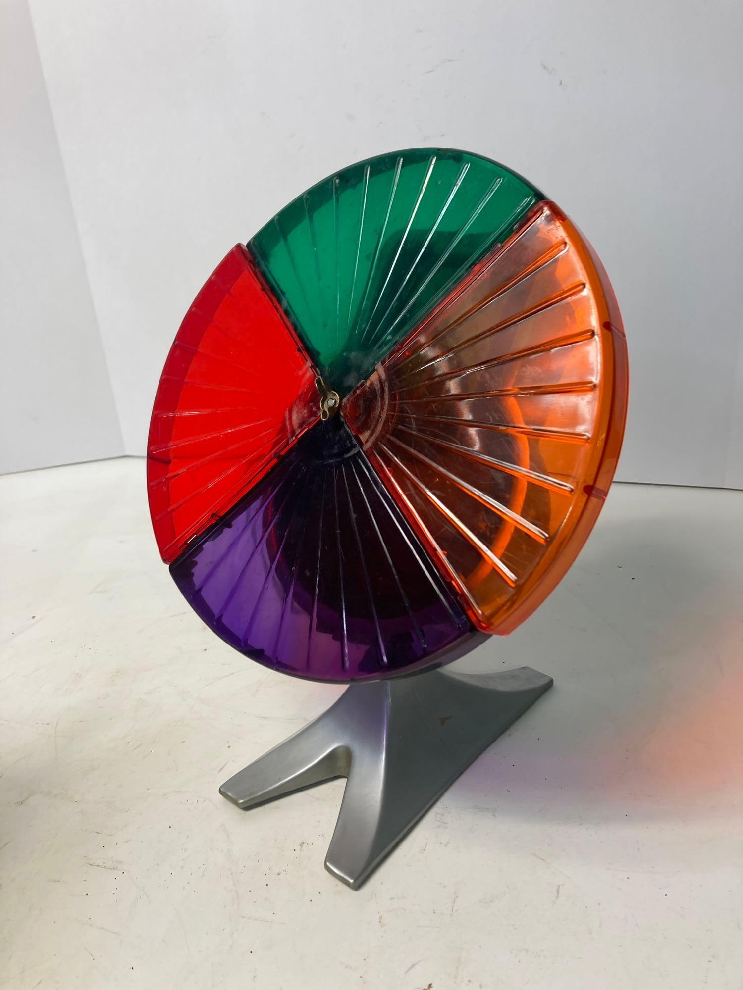 VINTAGE CHRISTMAS COLOR WHEEL: PLASTIC BODY AND SHADES - UNTESTED