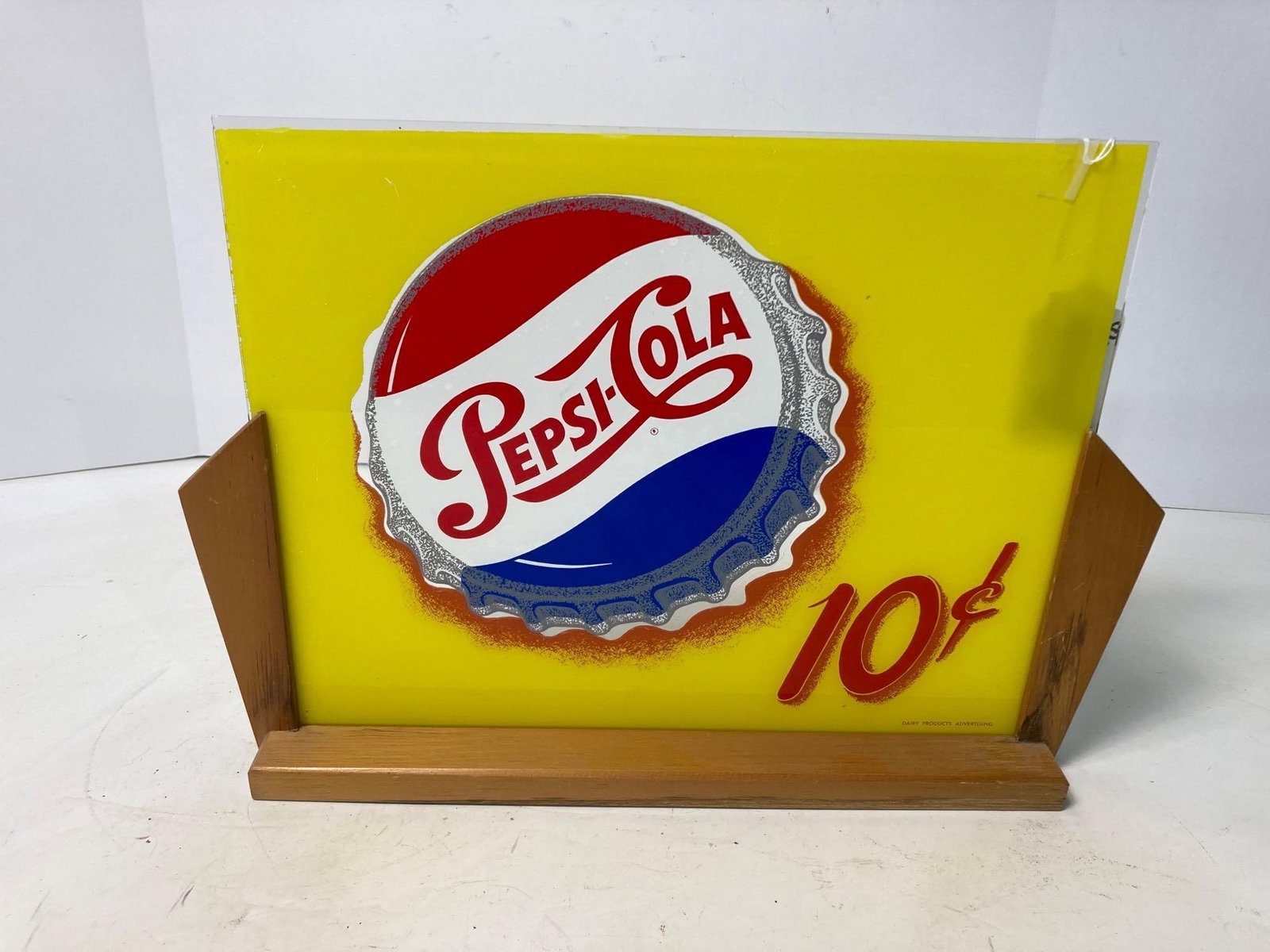 PEPSI COLA ADVERTISING WINDOW: REVERSE PAINTED GLASS IN WOODEN BASE FRAME 16.5X12