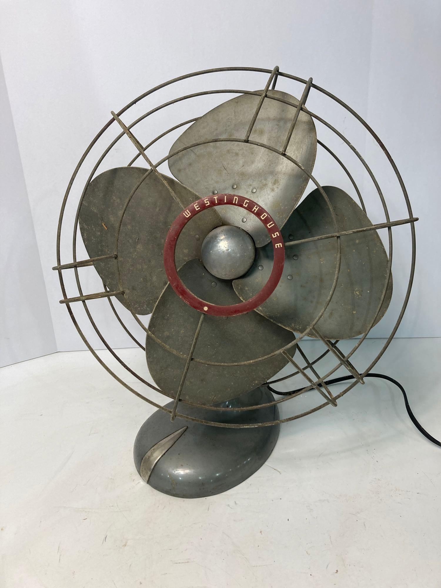 WESTINGHOUSE OSCILLATING FAN (1 of 7)