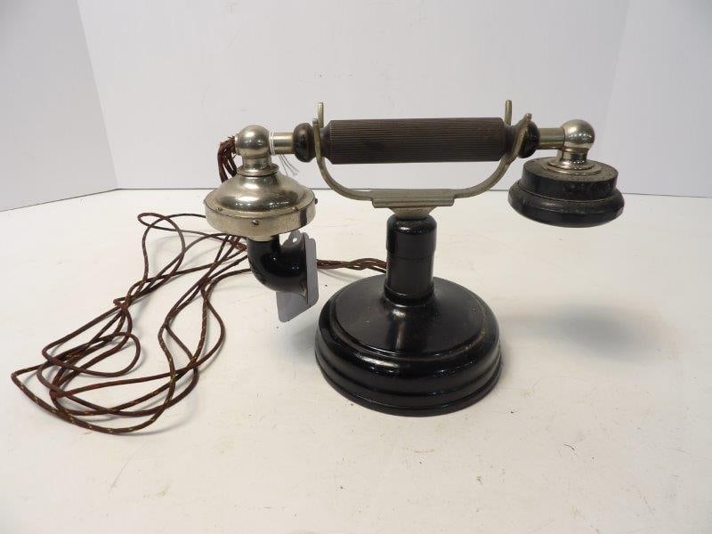 KELLOGG CANDLESTICK PHONE (1 of 5)