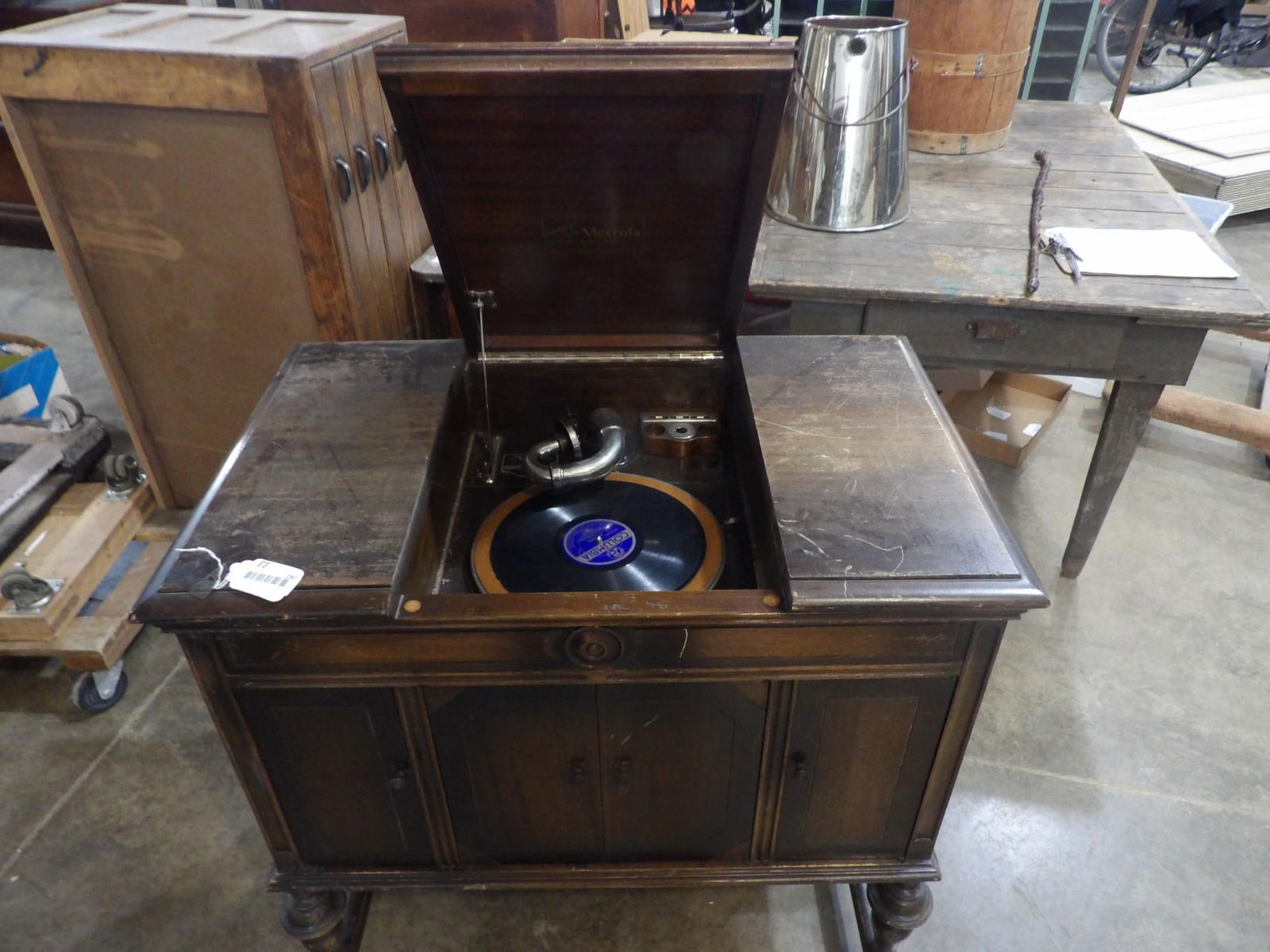 VICTROLA RECORD PLAYER CABINET (1 of 8)