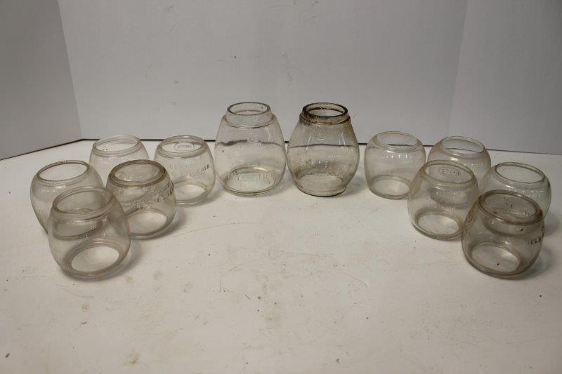 DIETZ GLASS LANTERN GLOBES (1 of 2)