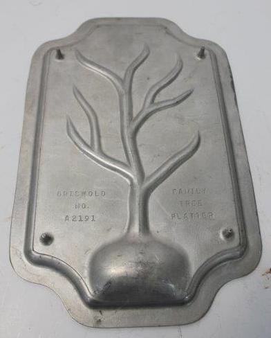 GRISWOLD A2191 FAMILY TREE PLATTER (1 of 3)