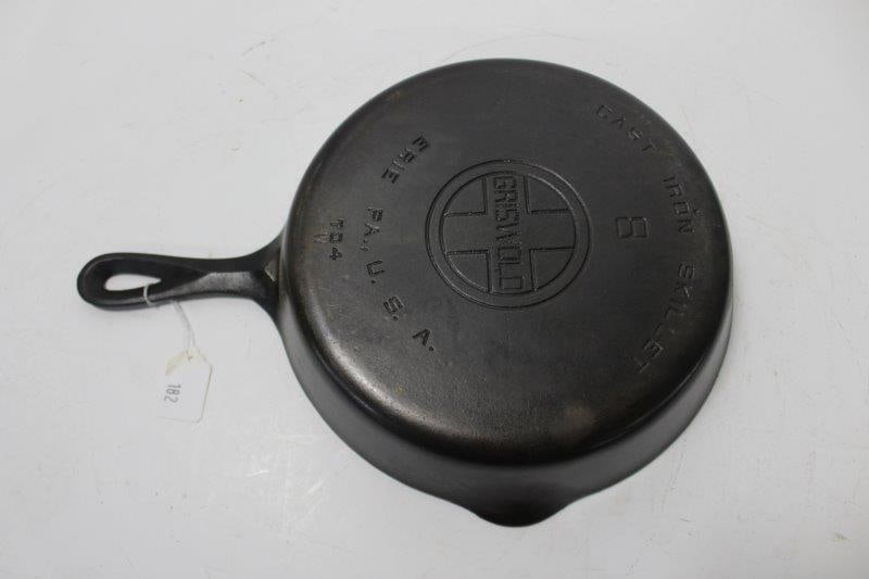 GRISWOLD NO. 8 SKILLET (1 of 4)