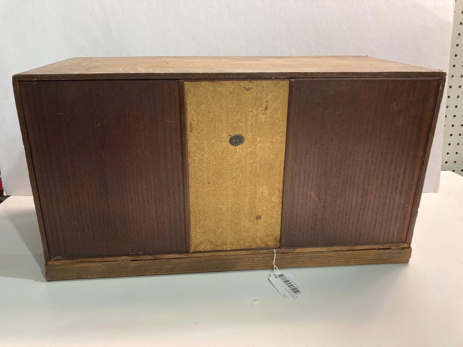 7 DRAWER STORAGE CABINET (1 of 7)