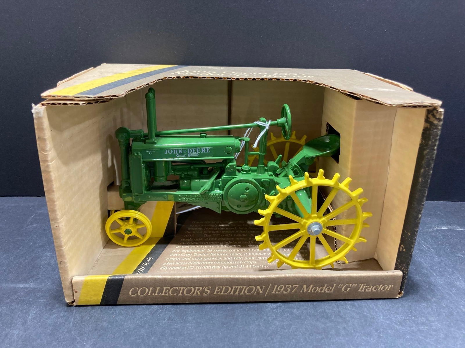 ERTL JOHN DEERE 1937 MODEL G COLLECTORS EDITION TRACTOR BLUEPRINT REPLICA: NIB 1/16 SCALE ?STOCK NO 548