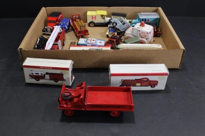 EMERGENCY RESPONSE VEHICLE LOT OF SCALE MODEL CARS, TRUCKS, SQUADS AND MORE (1 of 6)