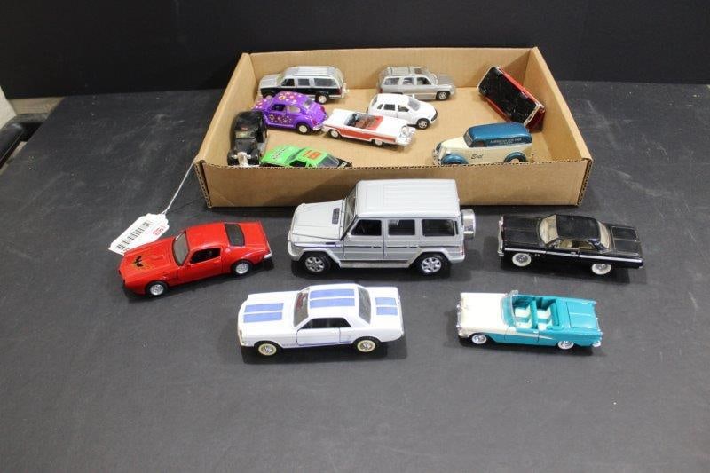 ASSORTED LOT OF VARIOUS SCALE MODEL CARS AND TRUCKS INC. WELLY, ERTL, ROAD CHAMPS AND MORE (1 of 4)
