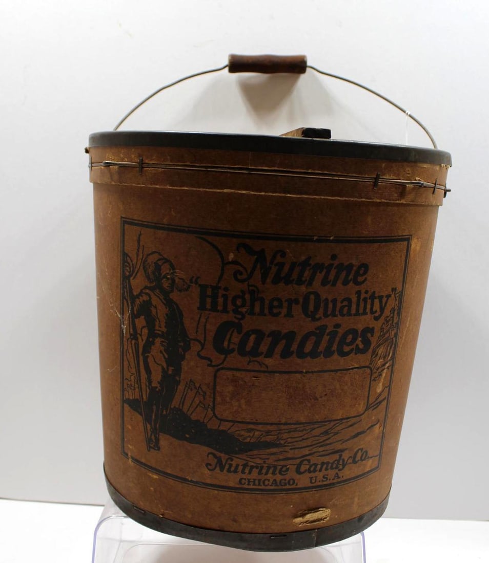 NUTRINE CANDIES CARDBOARD BUCKET (1 of 3)