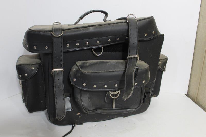 LEATHER MOTORCYCLE SADDLE BAG (1 of 6)