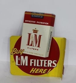DST Chesterfield L&M Cigarettes flange sign