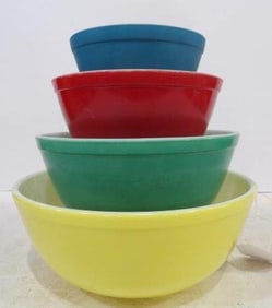 Pyrex Primary Colors Mixing Bowl Set