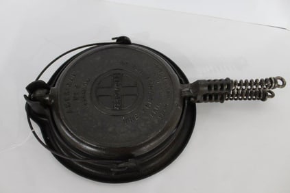 Griswold American #9 Waffle iron