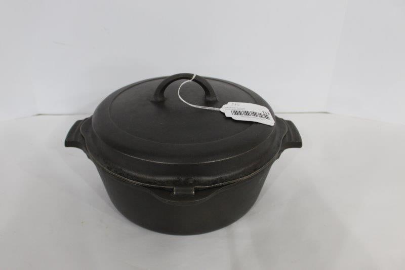 Griswold #8 Dutch Oven (1 of 5)