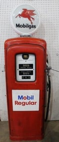 1952 Wayne 80 gas pump