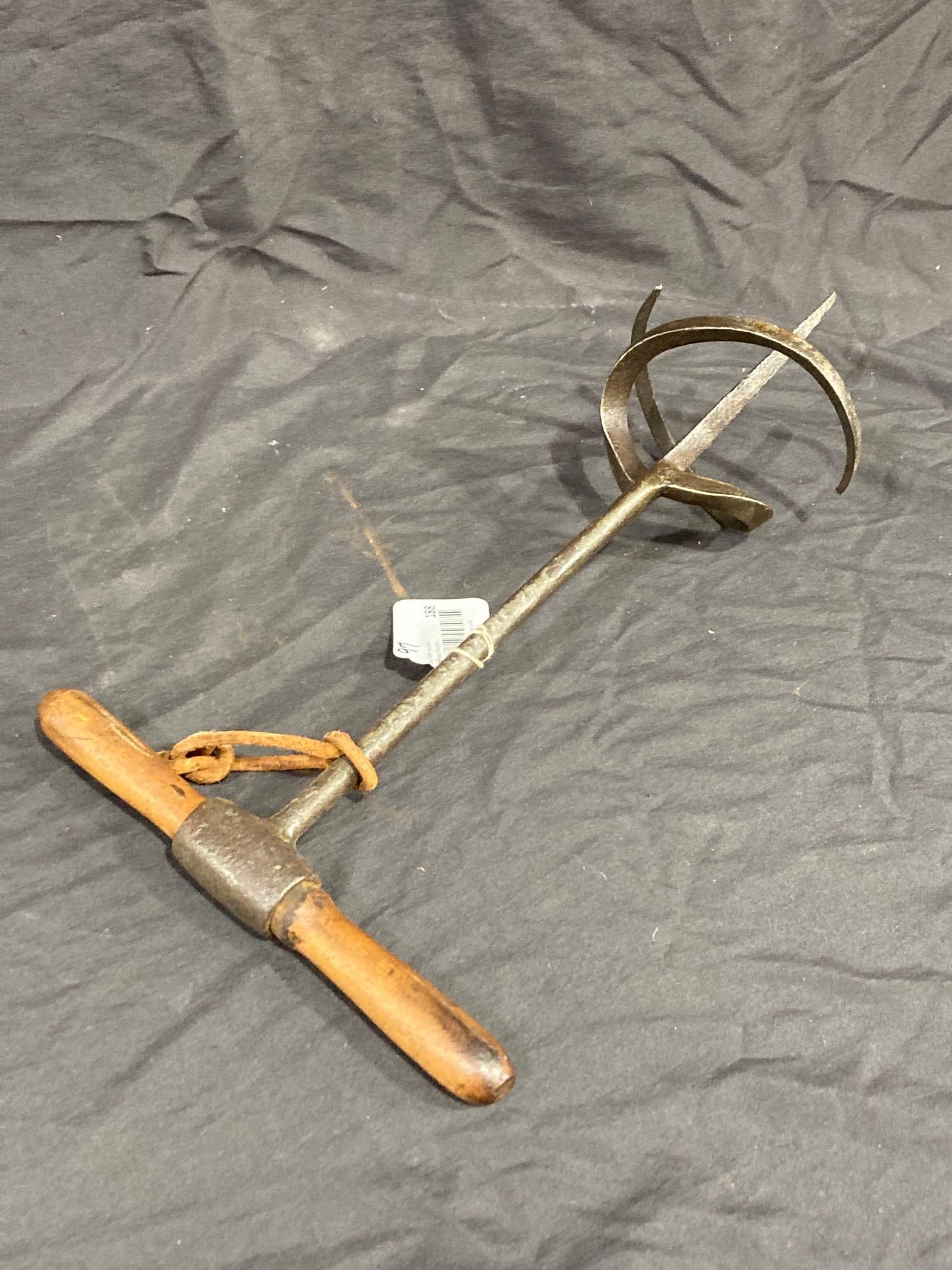 Cast Iron Sugar auger (1 of 4)