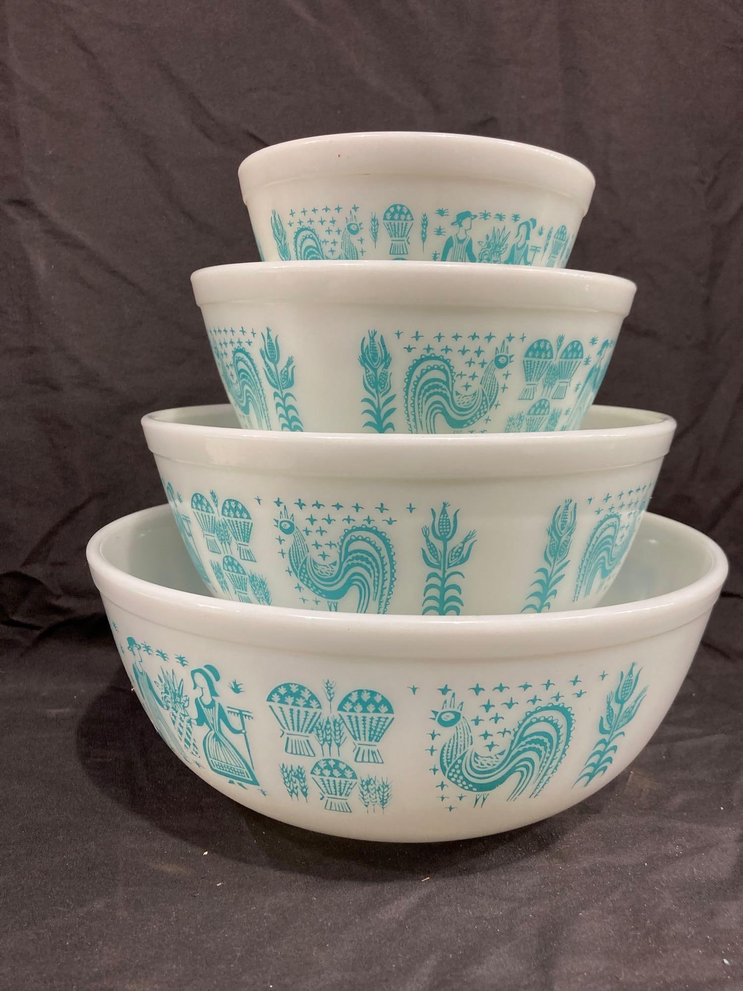 Pyrex Amish Butter Print mixing bowl set (1 of 4)