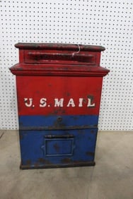 Heavy cast-iron U.S. Mail box