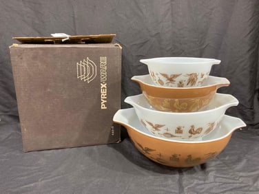 4 pc Early American Pyrex Nesting Bowls NIB