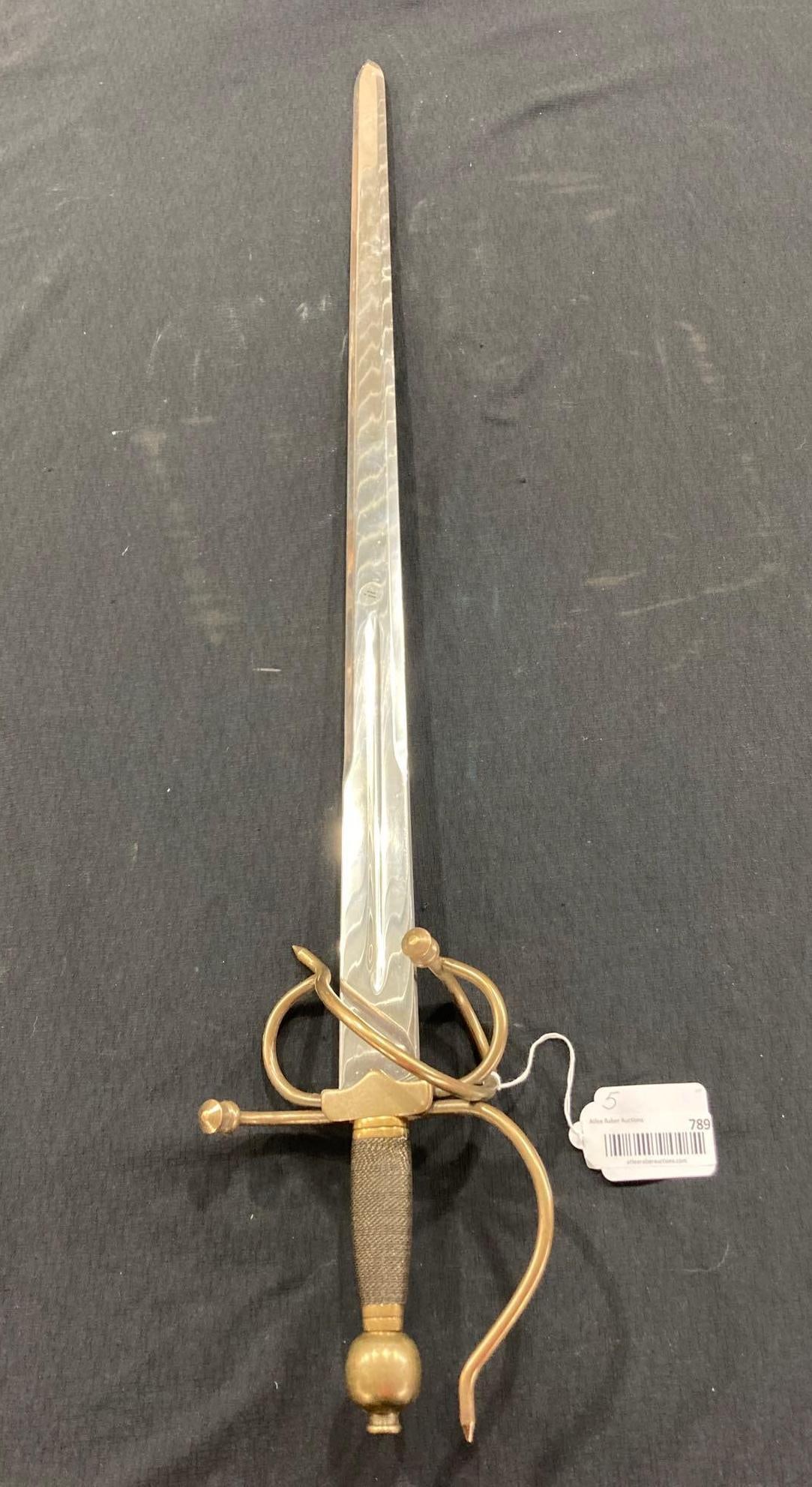 Colada Medieval Spanish Sword: Newer sword. Blade is 31 inches long