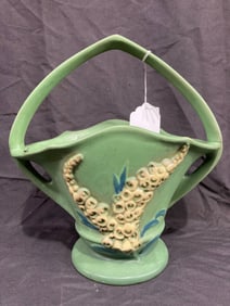 Roseville Foxglove pottery basket